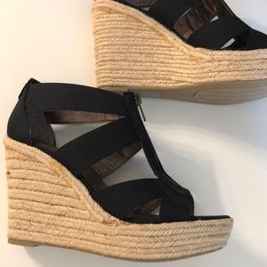 Moda Black Sandals